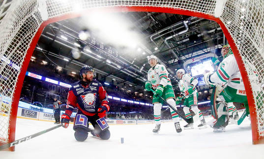 Linköpings Broc Little och Rögles Tony Sund