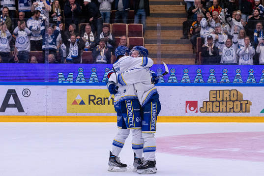Leksands Martin Karlsson och Kalle Östman jublar