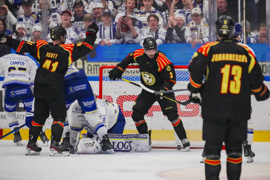 Brynäs Niklas Friman gör 1-1