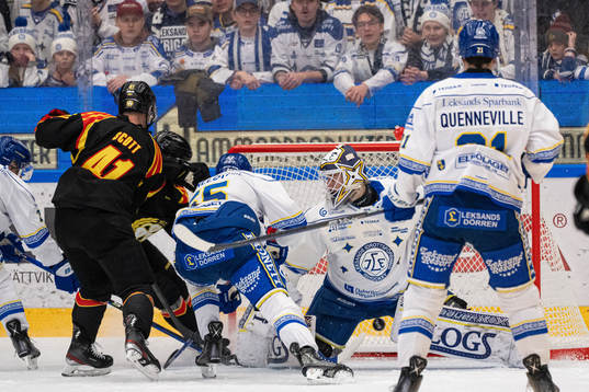 Brynäs Niklas Friman gör mål