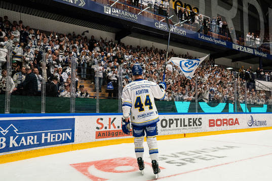 Leksands Carter Ashton jublar