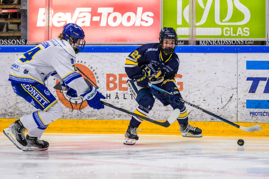 Leksands Ida Karlsson och HV71s Emma Rehn