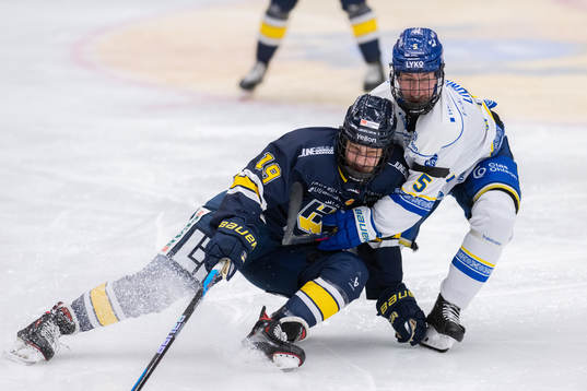 HV71s Klara Seroiszkova och Leksands Nathalie Lidman