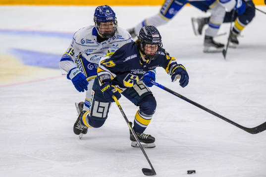 Leksands Anna Elizabeth Purschke och HV71s Sanni Hakala