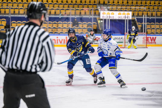Danielle Stone och Leksands Wilma Johansson