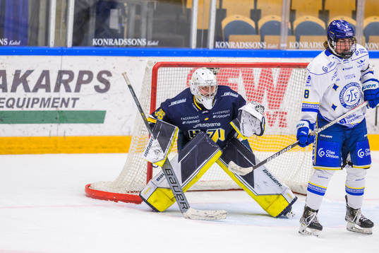 HV71s målvakt Anni Keisala