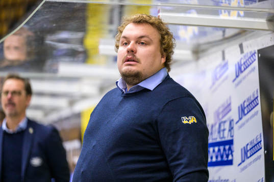 HV71s  tränare Axel Nyberg