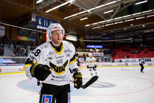 Västerås Lukas Zetterberg jublar
