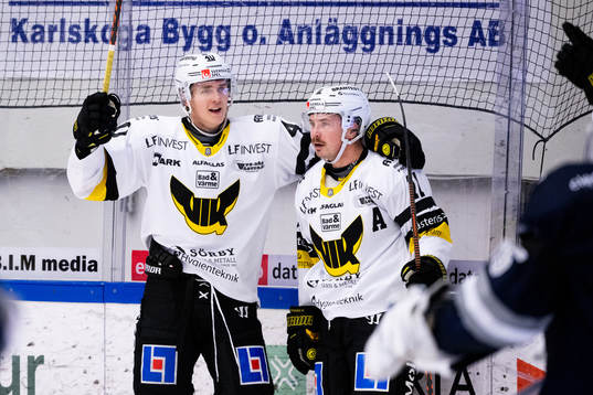 Västerås Isak Skedung jublar