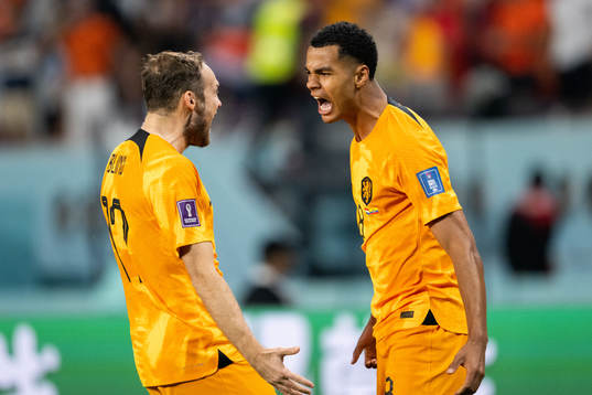 Cody Gakpo of Netherlands celebrate with Daley Blind