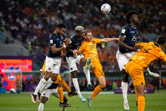 Michael Estrada and Felix Torres of Ecuador against Teun