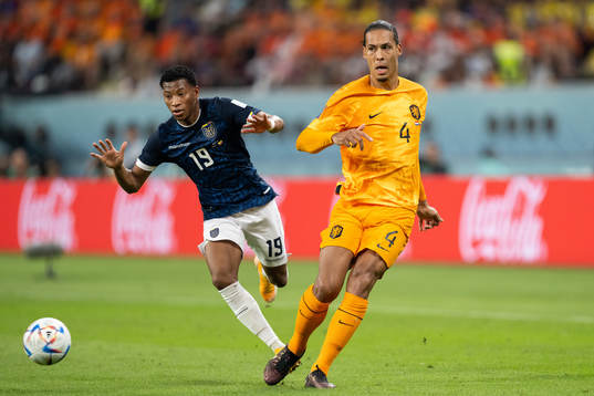 Gonzalo Plata of Ecuador and Virgil van Dijk of Netherlands