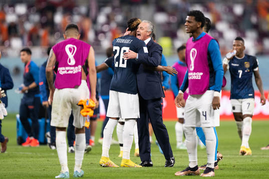 Kevin Rodriguez and head coach Gustavo Alfaro of Ecuador