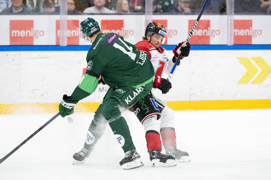 Färjestads Victor Ejdsell och Örebros Mathias Bromé