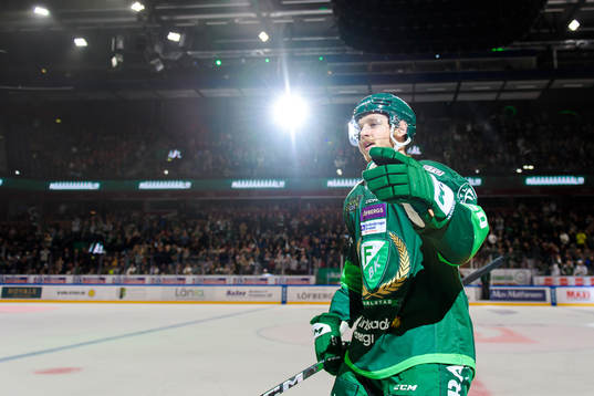 Färjestads Marcus Westfält jublar