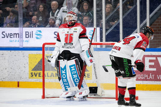 Örebros målvakt Jonas Arntzen och Jani Lajunen deppar