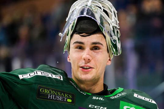 Färjestads målvakt Matthew Tomkins jublar
