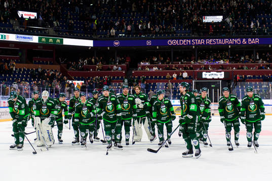 Färjestads spelare jublar