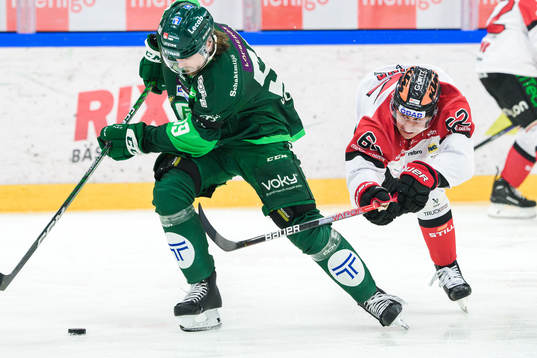 Färjestads Linus Johansson och Örebros Robert Leino
