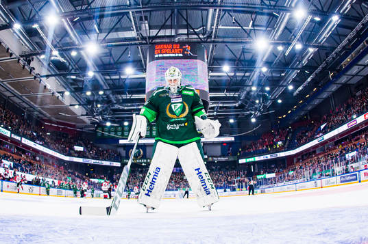 Färjestads målvakt Matthew Tomkins