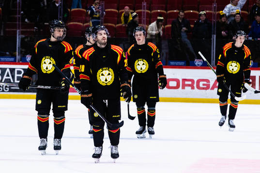 Brynäs Oula Palve deppar med lagkamrater