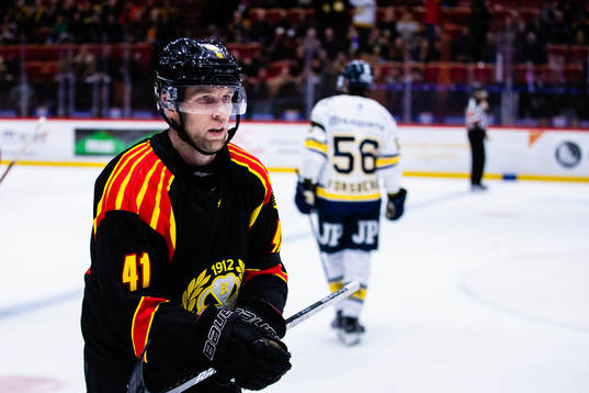 Brynäs Greg Scott jublar