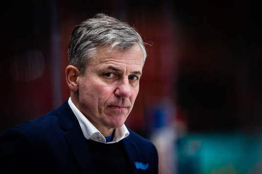 s assisterande tränare Fredrik Stillman