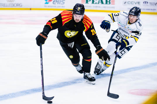 s Måns Lindbäck