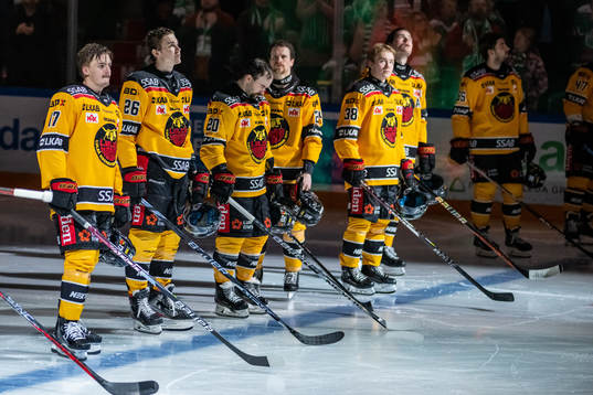 Luleås spelar hedrar Börje Salming