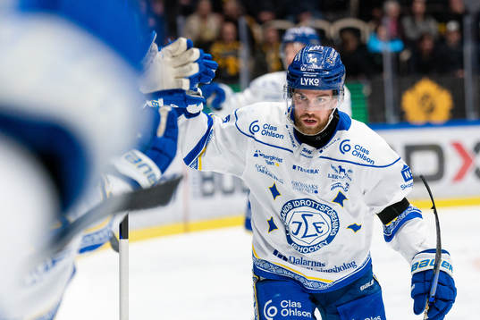 Leksands Oskar Lang jublar