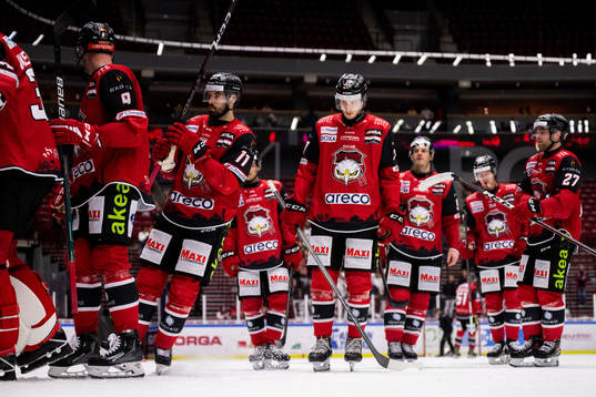 Malmö Redhawks Markus Lauridsen och Eric Engstrand deppar