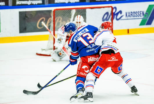 Oskarshamns Jiri Smejkal och Timrås Joonas Lyytinen