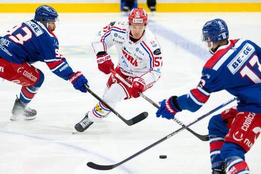 Oskarshamns Cameron Brace och Timrås Anton Wedin