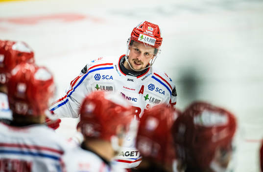 Timrås Jonathan Dahlén jublar
