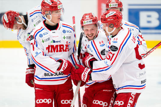 Timrås Jonathan Dahlén jublar