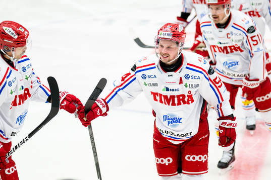 Timrås Jonathan Dahlén jublar