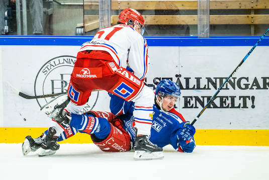 Timrås Anton Lander och Oskarshamns Lukas Pilö