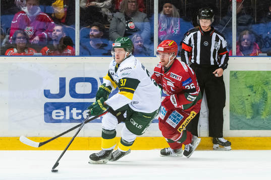 Björklövens Jacob Andersson och Modos Sebastian Ohlsson