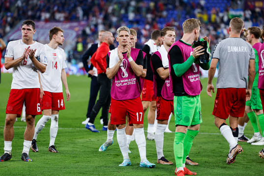 [DK=20221126: Jens Stryger Larsen, Danmark]