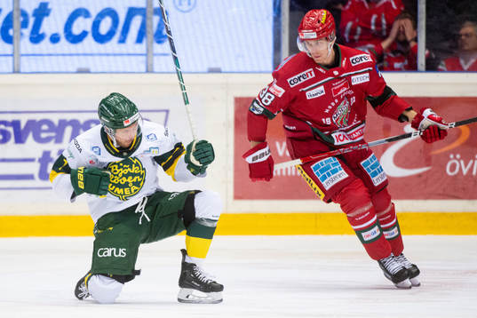 Björklövens Fredrik Weigel jublar