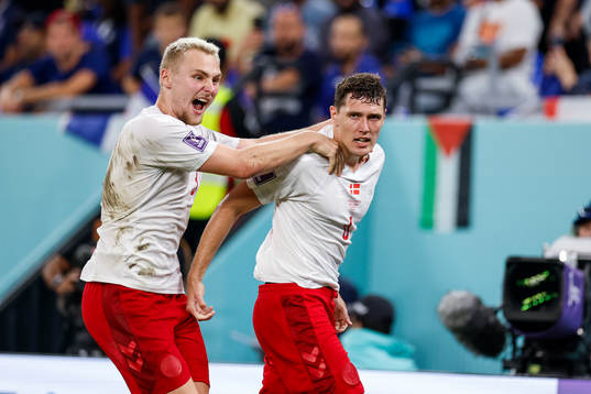 [DK=20221126: Victor Nelsson, Danmark og Andreas