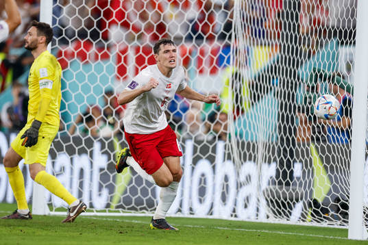 [DK=20221126: Andreas Christensen, Danmark, jubler