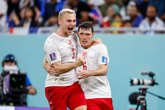 [DK=20221126: Victor Nelsson, Danmark og Andreas