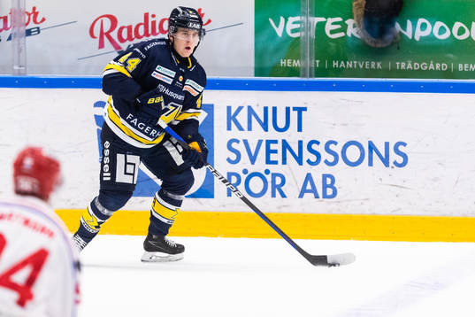 HV71s Emil Andrae