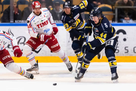 HV71s Emil Andrae