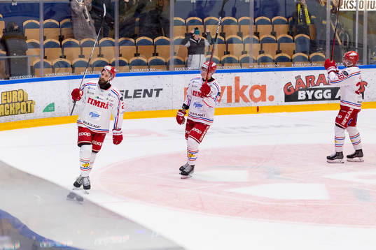 Timrås Per Svensson jublar
