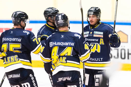 HV71s André Petersson jublar