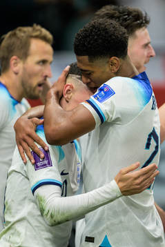 Phil Foden of England celebrate with Jude Bellingham