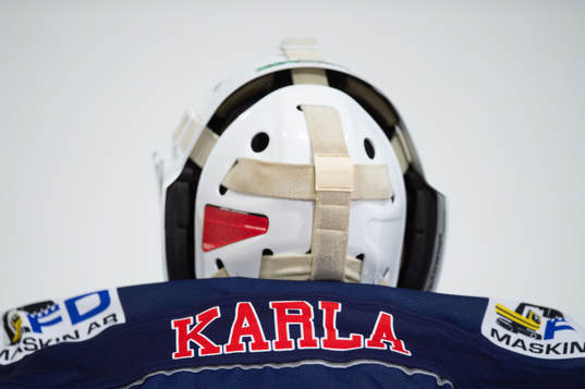 9 Kovlands målvakt Elvinas Karla