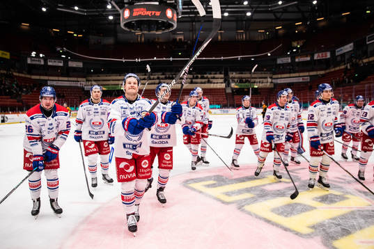 Oskarshamns spelare jublar